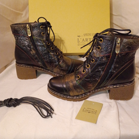 L'Artiste by Spring Step Women's Brown Ankle Boots - Picture 3 of 6